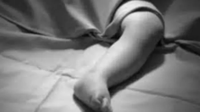 घर के बाहर खेल रहे बच्चे की नाले में गिरने से मौत। जाकरण