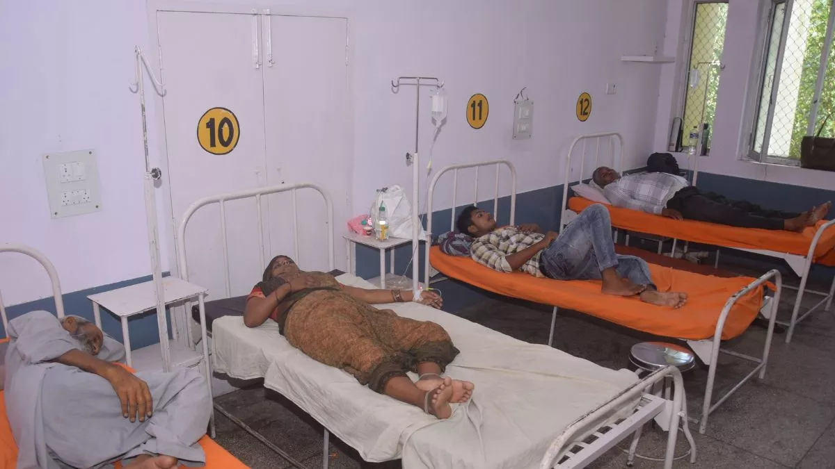 बारिश से बढ़ रहा संक्रामक बीमारियों का खतरा, OPD और RPD में बरीजों की संख्या बढ़ी