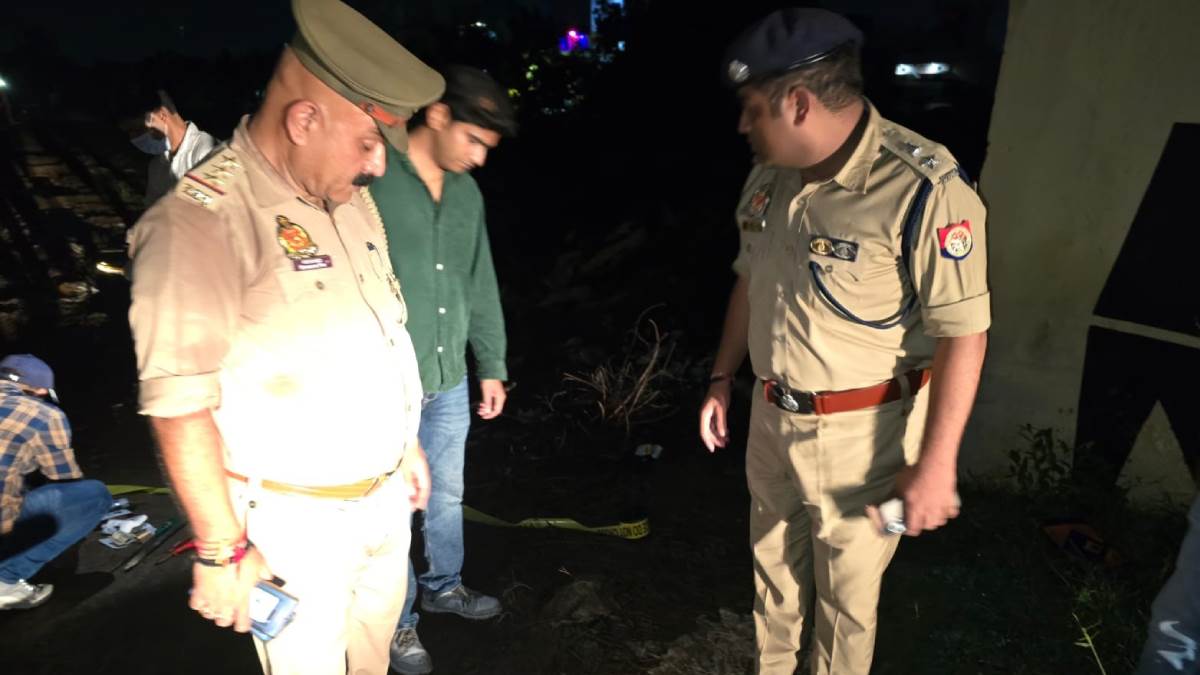 https://www.jagranimages.com/images/newimg/03092025/03_09_2025-varanasi_police_24033890.jpg