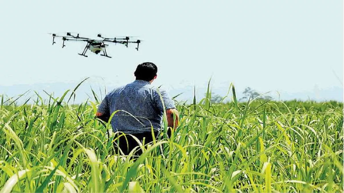 ड्रोन सहित अन्य उपकरण किराये पर भी ले सकेंगे किसान, खेतों में बीज और कीटनाशक छिड़काव में आएगा काम