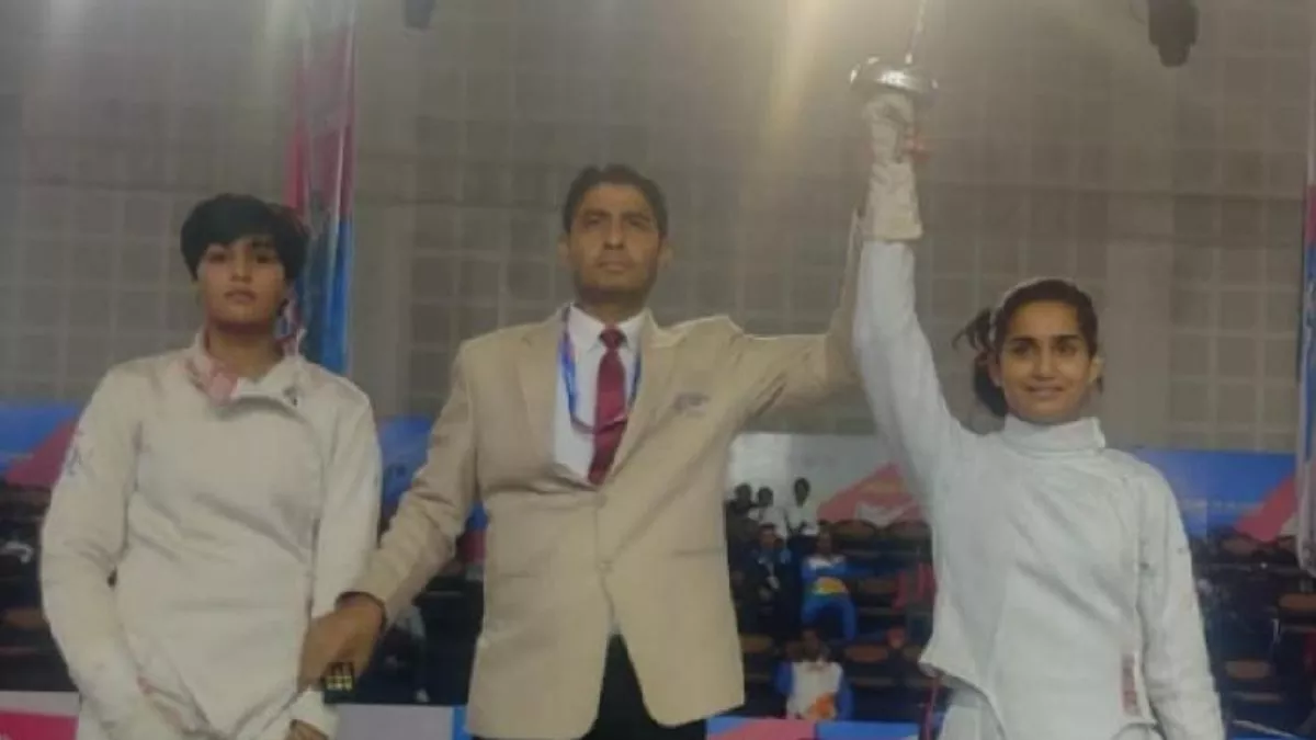 हरियाणा की बेटी का कमाल, 36वीं राष्ट्रीय खेलों में तलवारबाजी में करनाल की तनिक्षा ने जीता गोल्ड