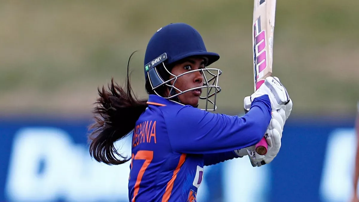 भारतीय महिला बल्लेबाज सबिनेनी मेघना (एपी फोटो)