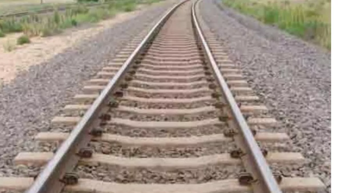 अलीगढ़ में रेलवे की जमीन पर अतिक्रमणकारियों के खिलाफ कार्रवाई होगी।