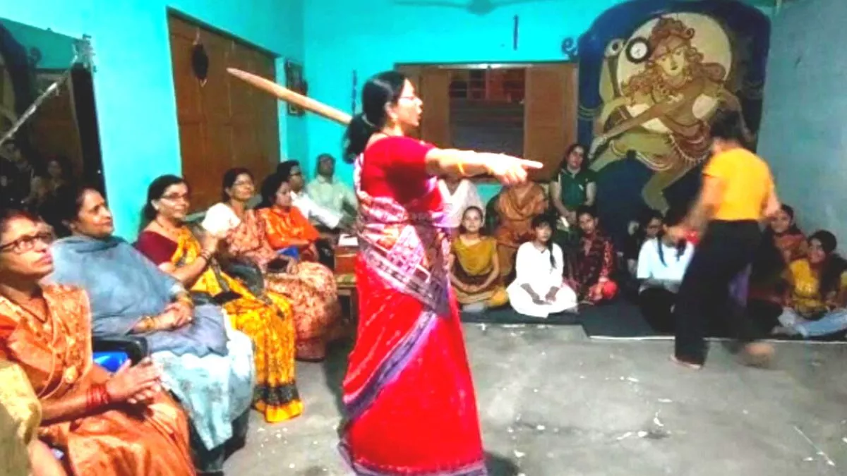 सात अक्टूबर से पिथौरागढ़ में होगा महिला रामलीला का मंचन, मंचन को लेकर महिला पात्रों में भारी उत्साह