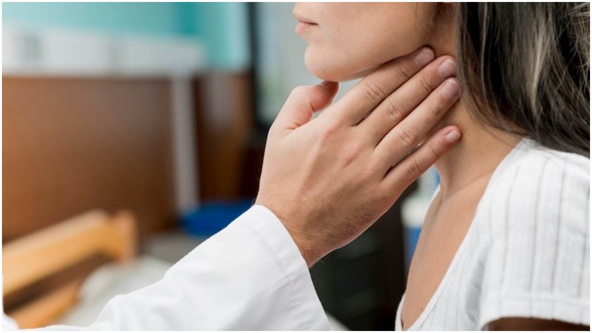 Thyroid Cancer: जानें थाइरोइड कैंसर के कारण, लक्षण और इलाज के बारे में
