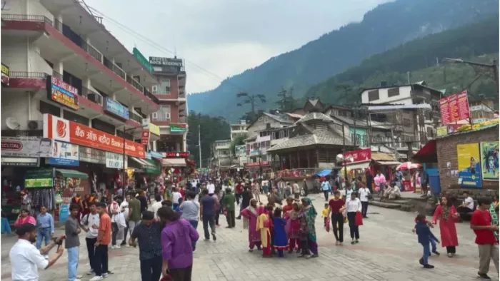 शिमला में लंबे वीकेंड पर फिर लौटे पर्यटक (फाइल फोटो)