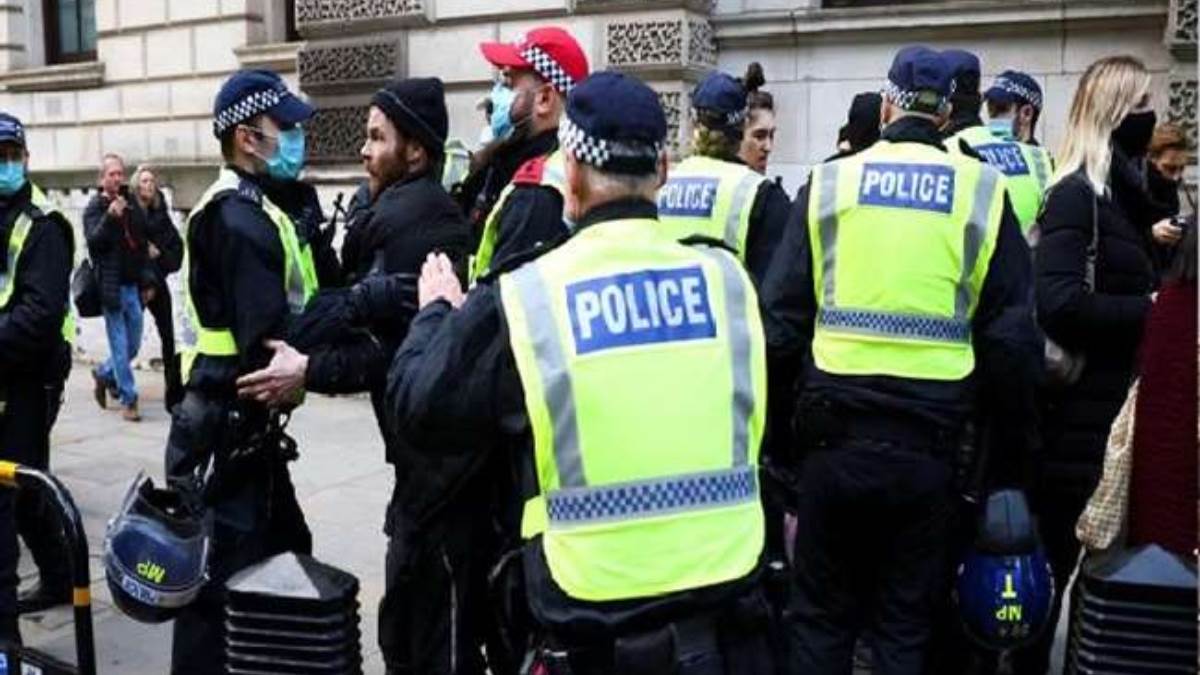 https://www.jagranimages.com/images/newimg/03102023/03_10_2023-uk_police_23545970.jpg