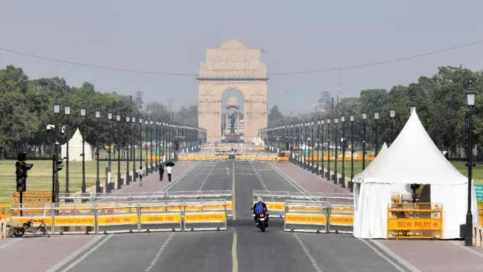 बारिश का दौर थमा तो बढ़ने लगा प्रदूषण, तेज धूप ने बढ़ाई गर्मी।