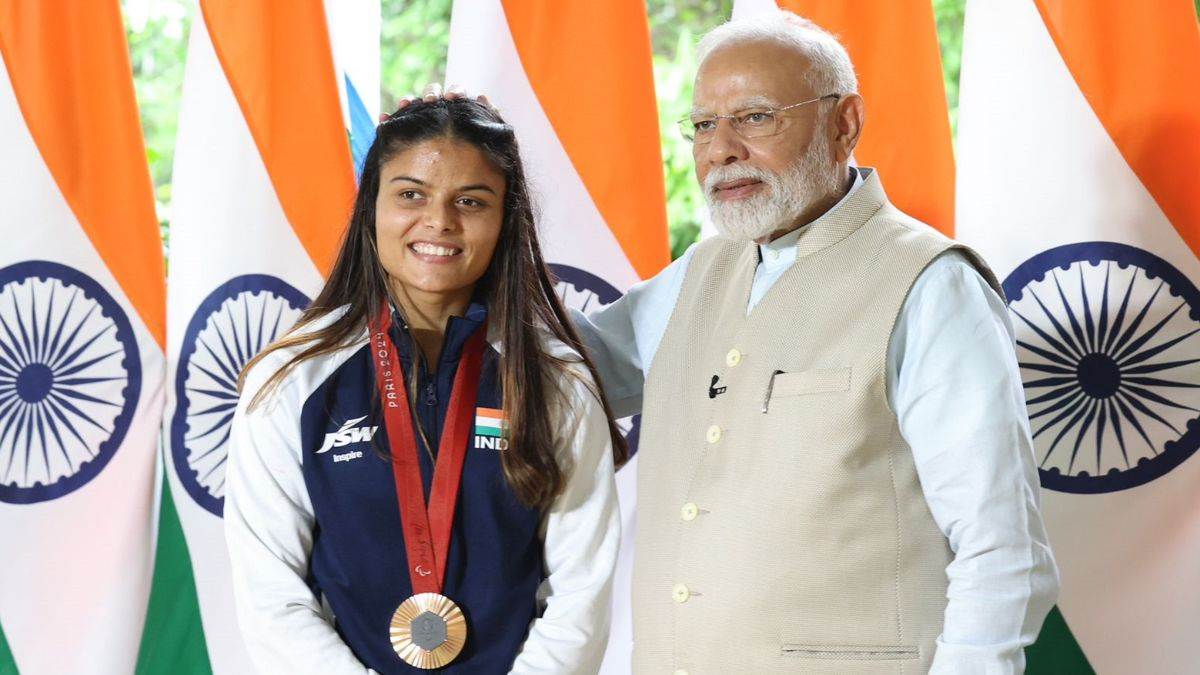 https://www.jagranimages.com/images/newimg/03102024/03_10_2024-simran_23808931.jpg