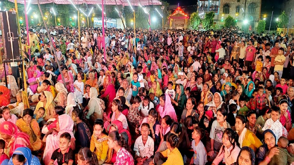 ravana dahan in gajraula mlas arrow ignites effigy fair attracts crowds