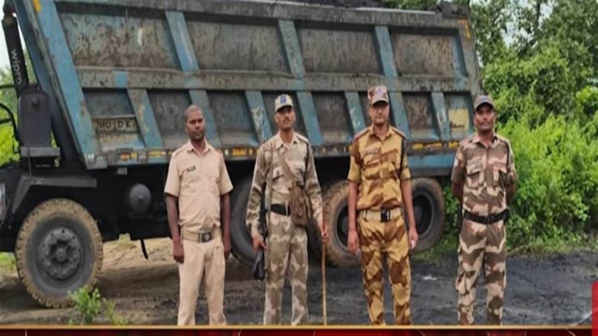 cisf seizes 48 tons of illegal coal in dhanbad raid