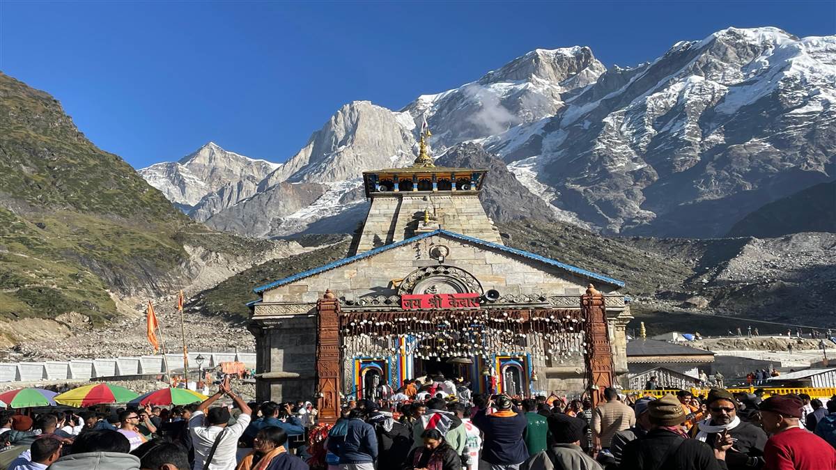 monsoon return number of devotees in kedarnath has increased shrine will close for the winter in 20 days