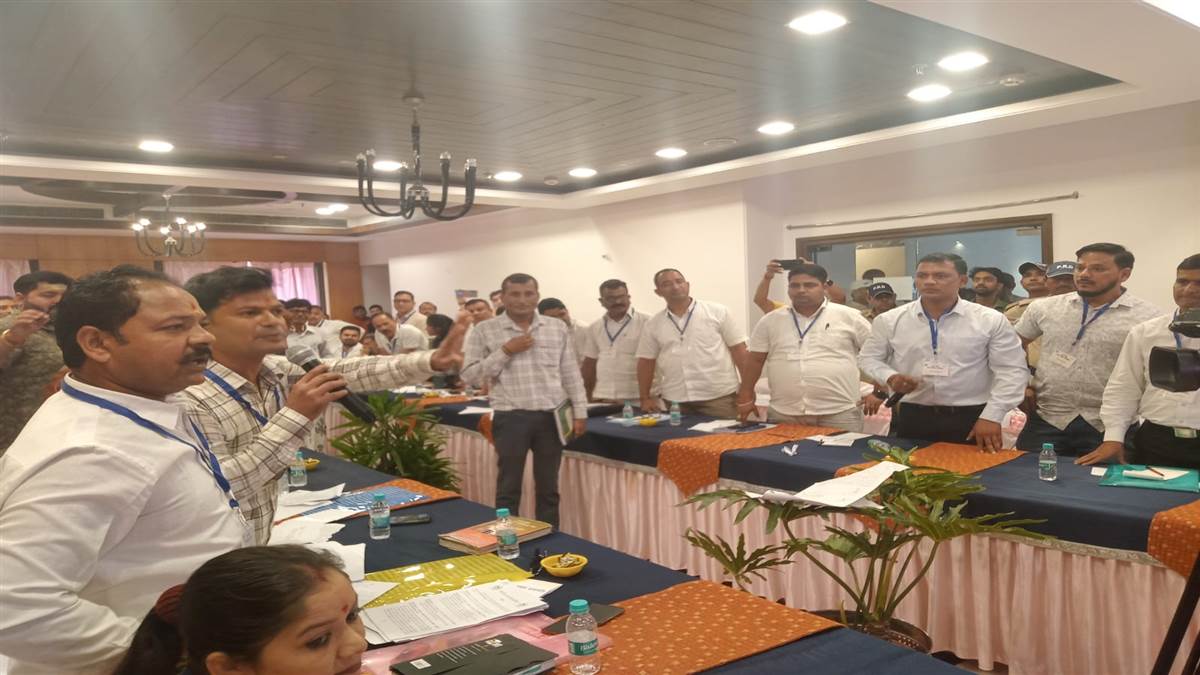 rishikesh councilors protest over lack of action