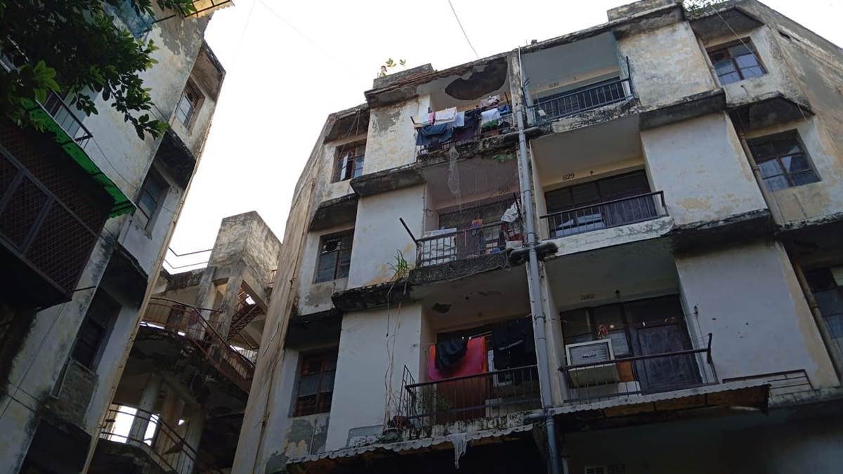 ncr dwarka sector 14 shahid bhagat singh apartments flats in disrepair dda housing scheme under scrutiny