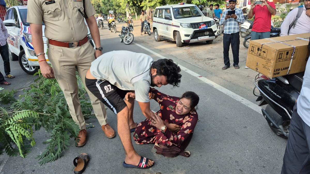 yamunanagar accident truck crushes activa rider injured dies on the spot