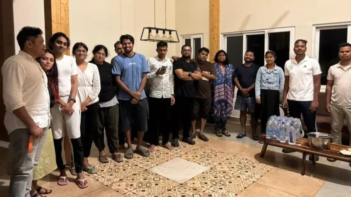 महेंद्रगिरि में फंसे 30 पर्यटकों का सुरक्षित रेस्क्यू
