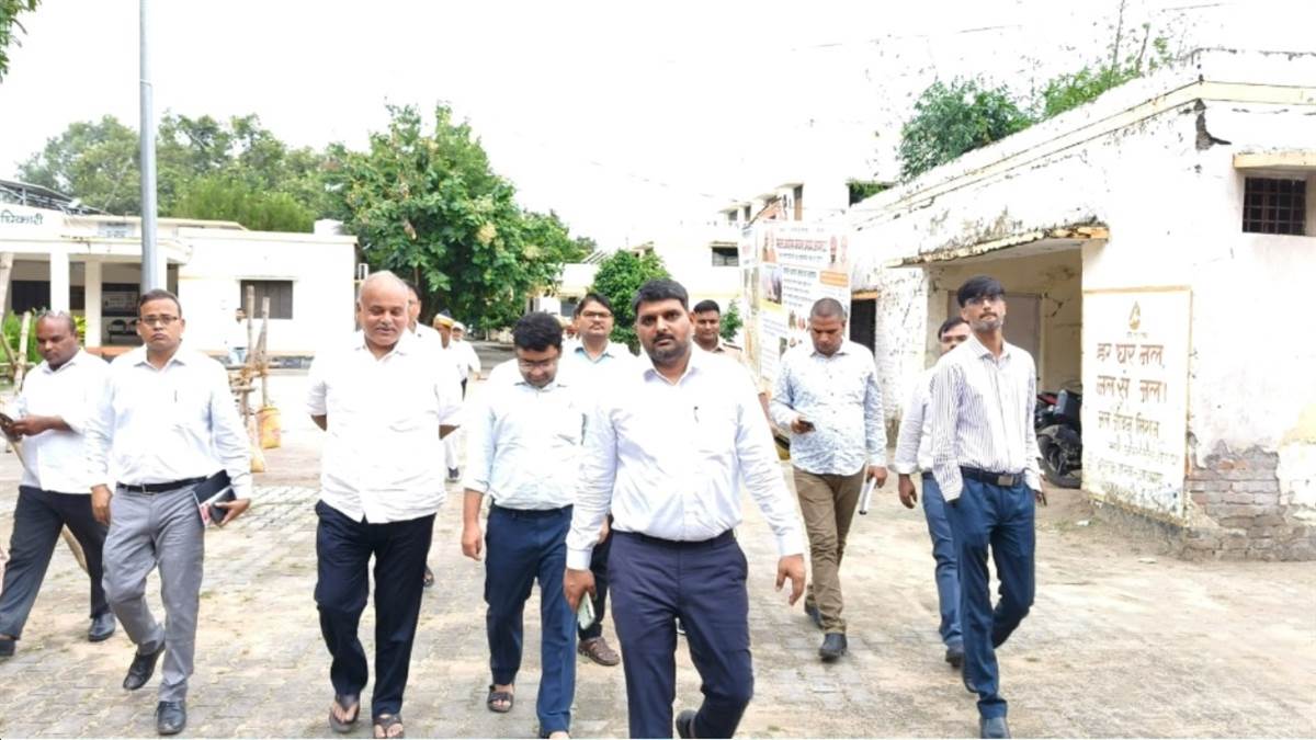 azamgarh news no confidence vote on block pramukh