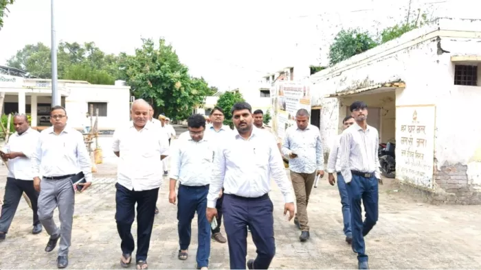हरैया ब्लाक प्रमुख के अविश्वास प्रस्ताव पर मतदान की तैयारियां पूरी।