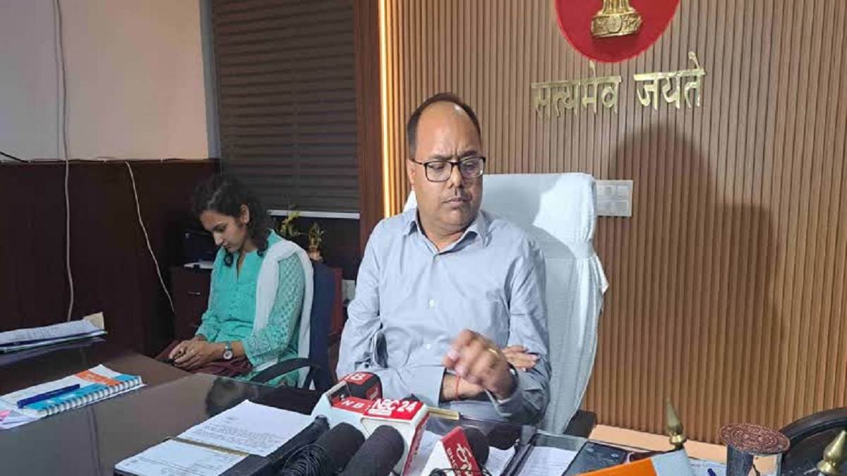 major reshuffle ahead of elections 6 ias officers transferred in bihar dr chandrashekhar singh appointed secretary of the chief ministers secretariat