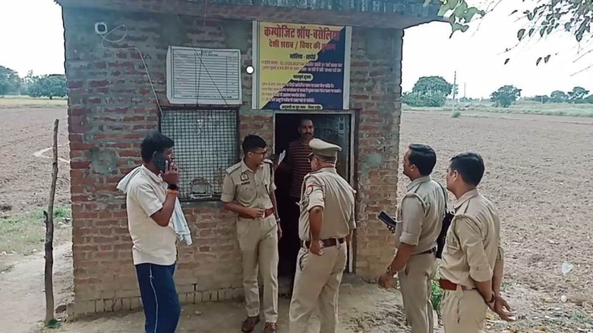 theft in baghuali thieves steal cash and jewellery worth rs 3 lakh