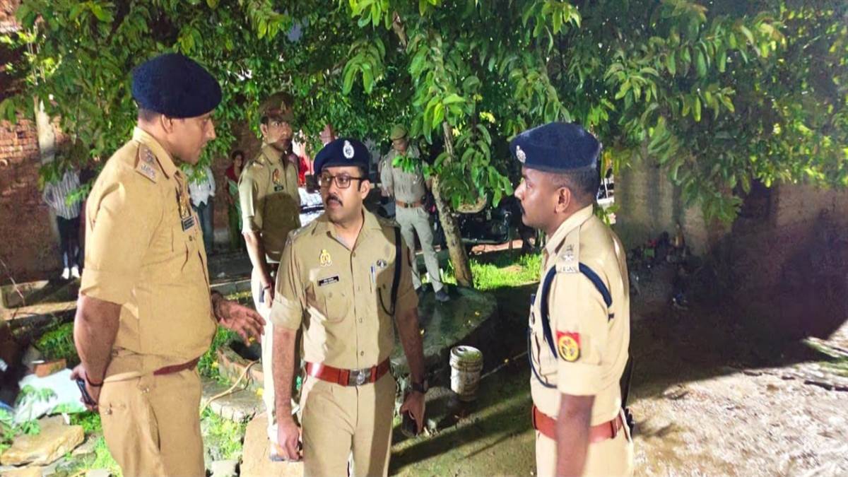 varanasi news man shoots woman commits suicide over unrequited love