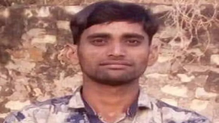 प्रयागराज के शंकरगढ़ में मूर्ति विसर्जन के दौरान बंधा में डूबने से मृत दिवाकर सिंह की फाइल फोटो। जागरण