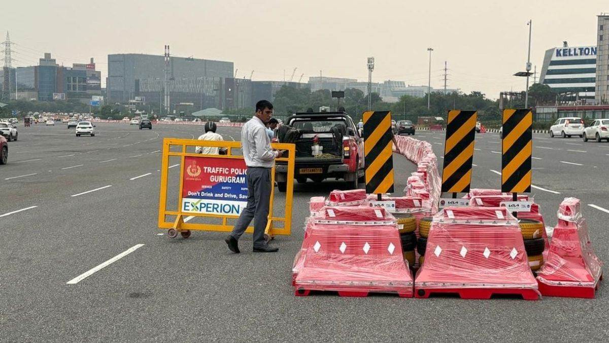 ncr ambience mall traffic solution gurugram police installs barricades