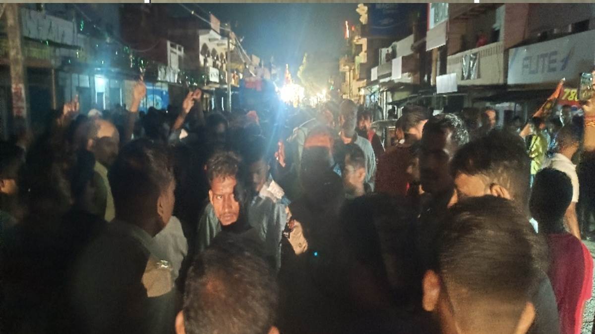 ghazipur news durga puja procession clash leads to fir and roadblock