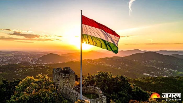 हंगरी के ध्वज में कई बार संशोधन हुए हैं।