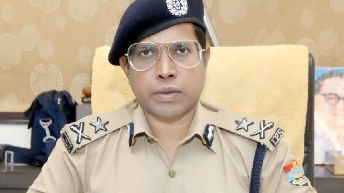 dehradun police officer suspended after drunk driving incident dehradun city news