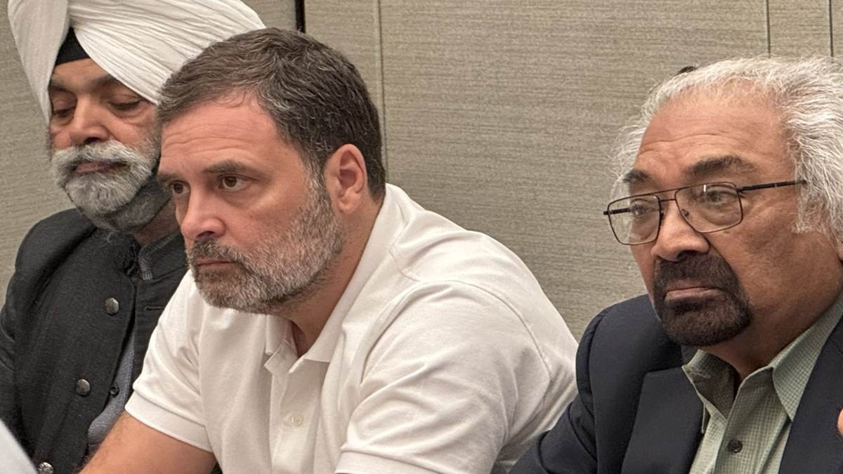 sam pitroda is acting as a guide for rahul gandhi during his foreign trip
