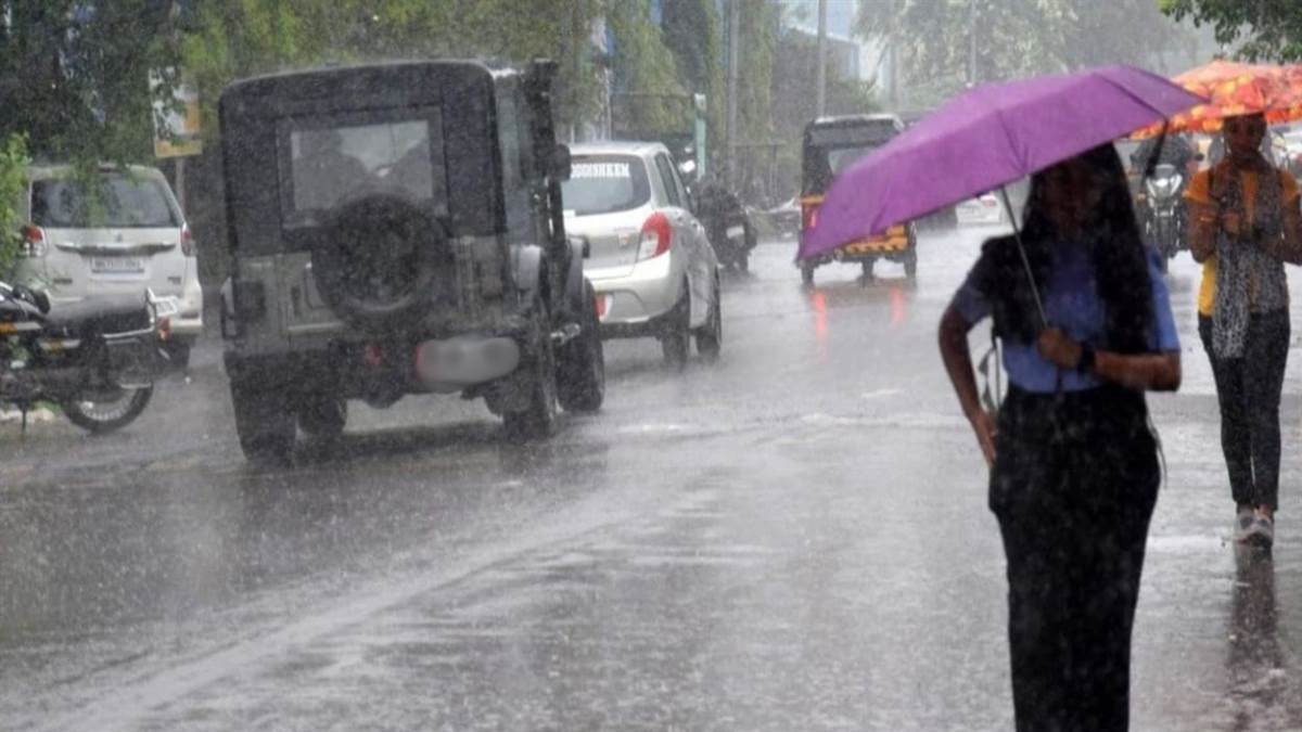 weather update today alert heavy rain lightning in kanpur imd forecast for four days
