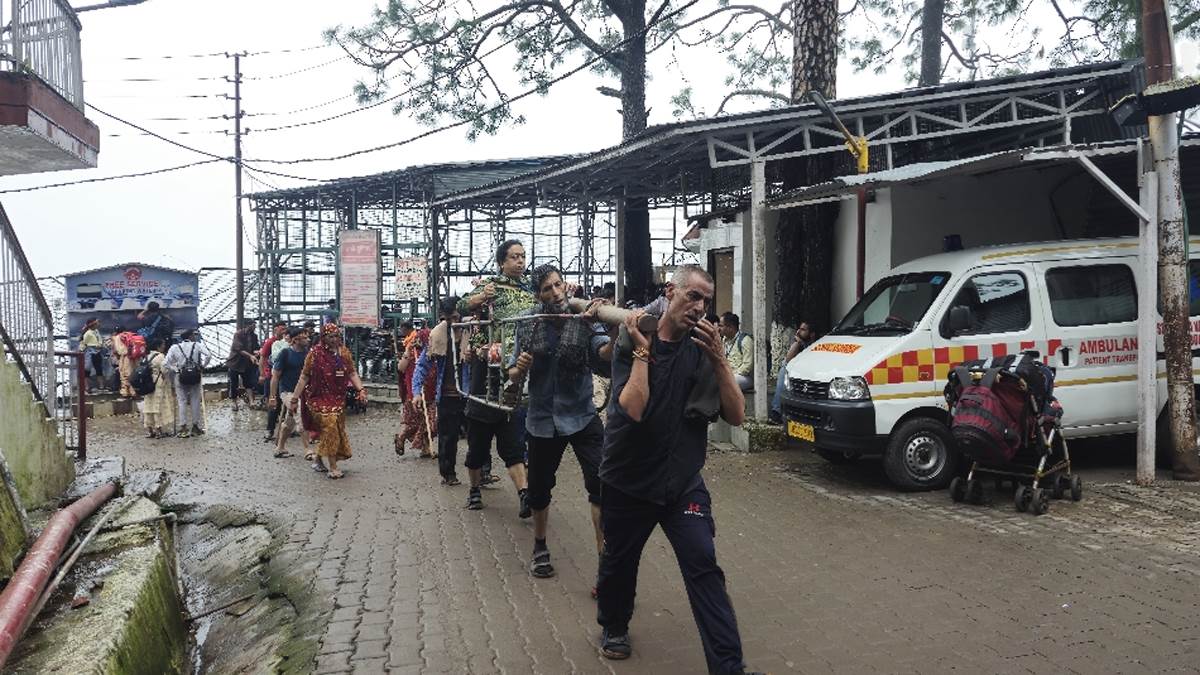 maa vaishno devi yatra pleasant weather continues pilgrim flow steady