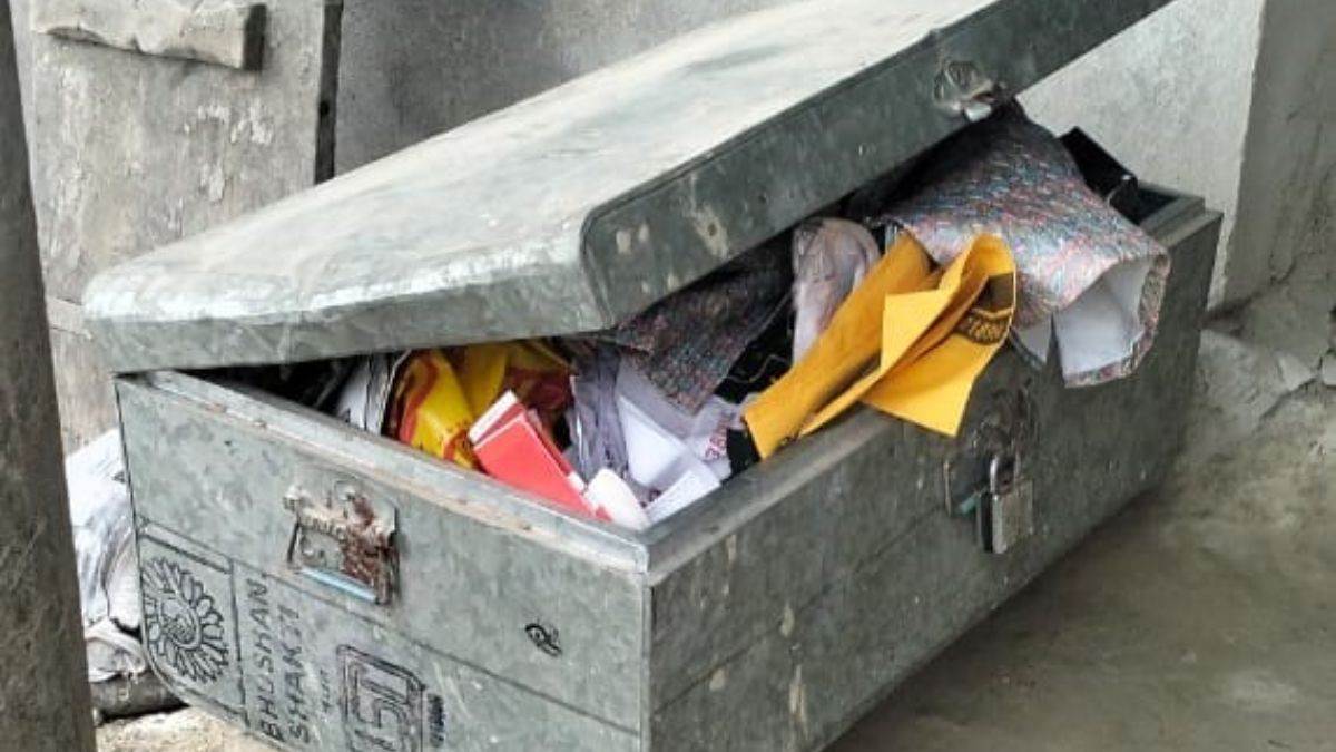 theft at policemans house in nagwa village mau