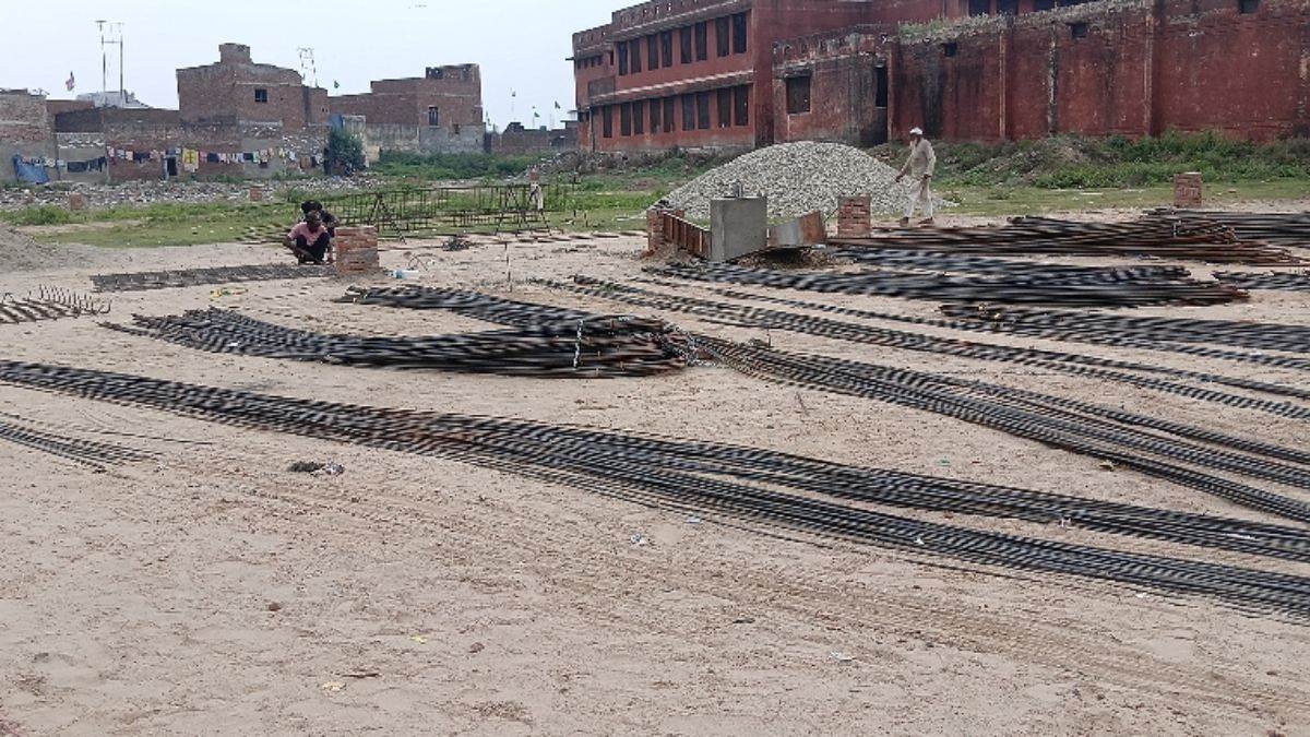 moradabad city news boundary wall proposal for gic security