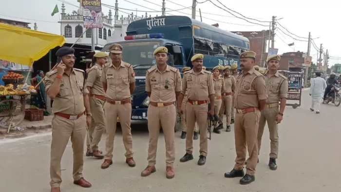 प्रयागराजः शांतिपूर्ण ढंग से जुमे की नमाज संपन्न, अलर्ट रही पुलिस