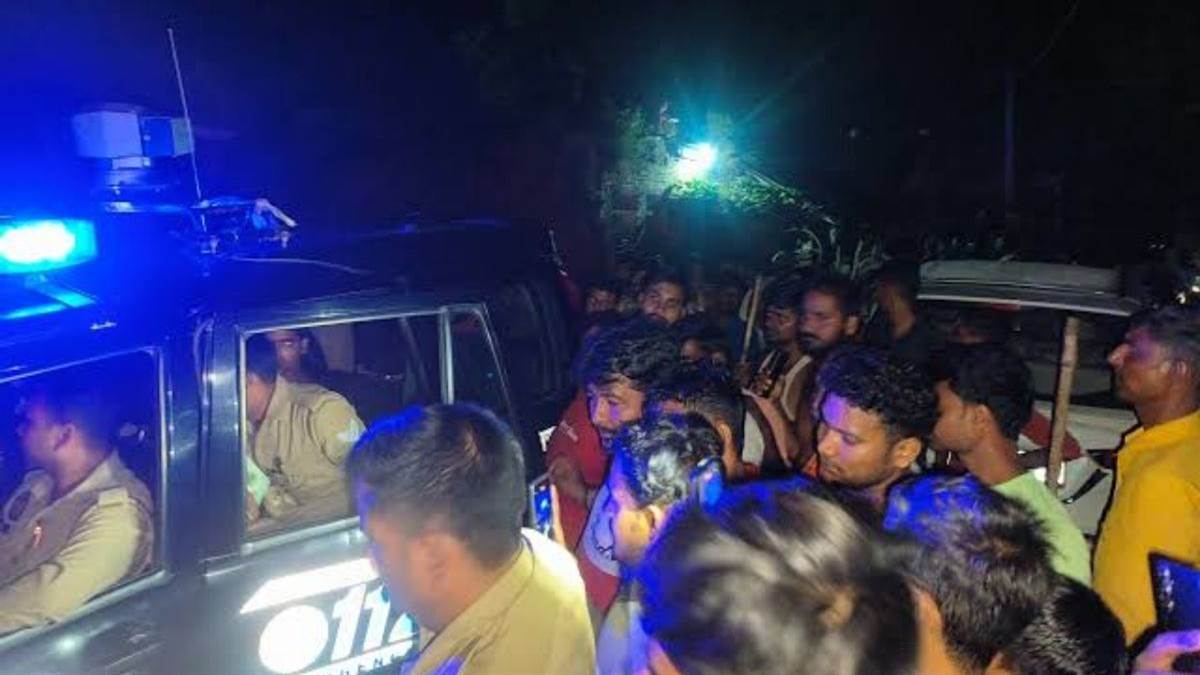 pilibhit dial 112 police team attacked over land dispute accused arrested