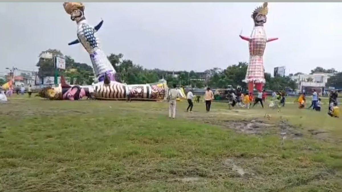 rudrapur ravan dahan weather ruins effigy before dussehra