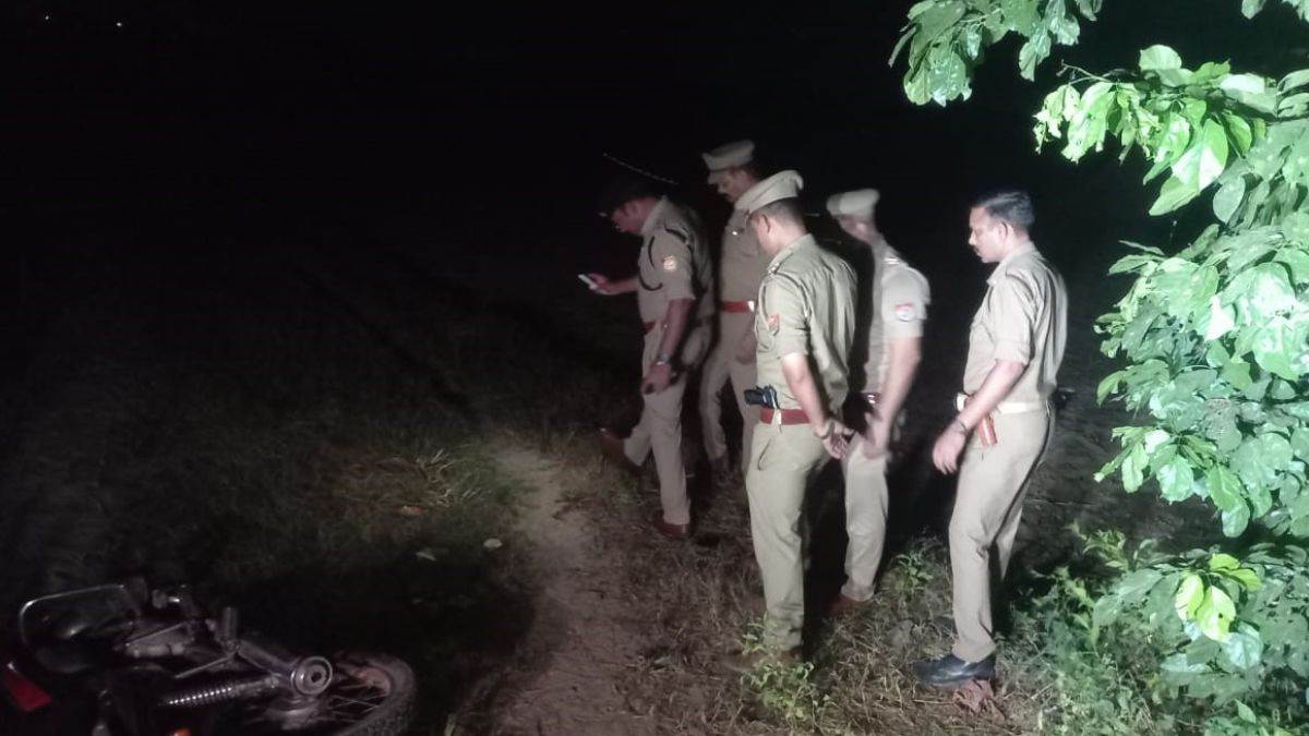 sambhal city news loot accused arrested after police encounter