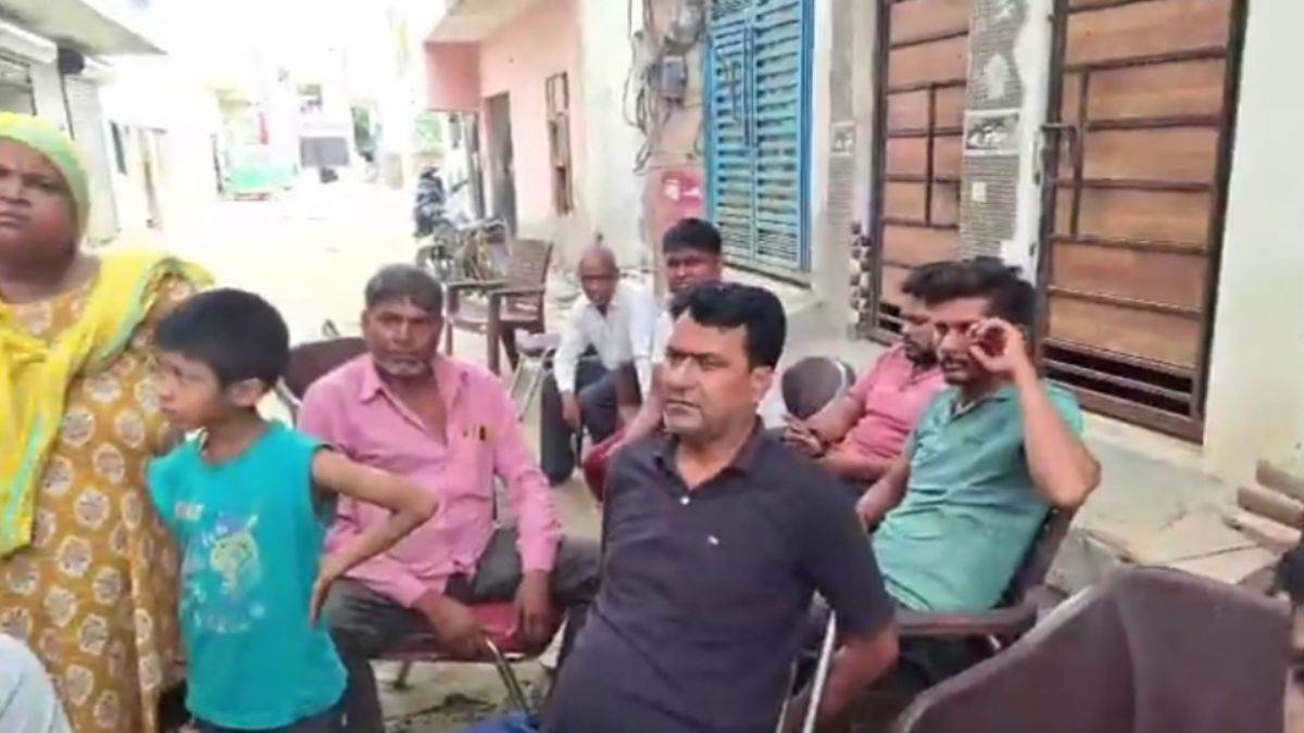 ncr faridabad two drown during durga idol immersion in yamuna river