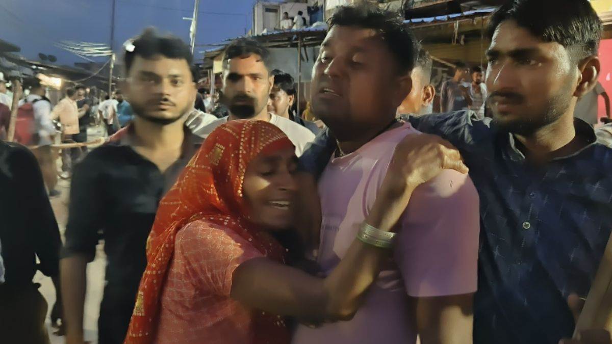 agra news sdrf delayed angered villagers after river accident