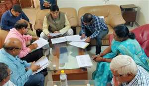 राज्यमंत्री के निरीक्षण में नदारद मिले तीन शिक्षक