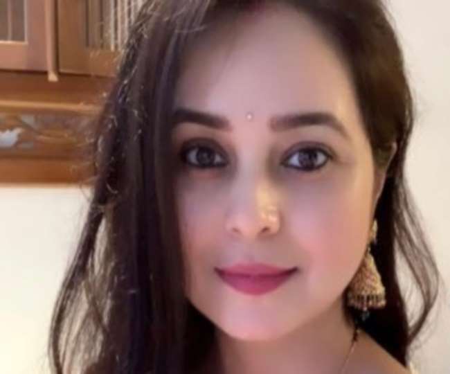 Controversial statement of daughter of Lalu Yadav Rohini Acharya she said  accused of girl home scandal is friend of Vikas Man - लालू यादव की बेटी  रोहिणी का विवादित बयान, बालिकागृह कांड