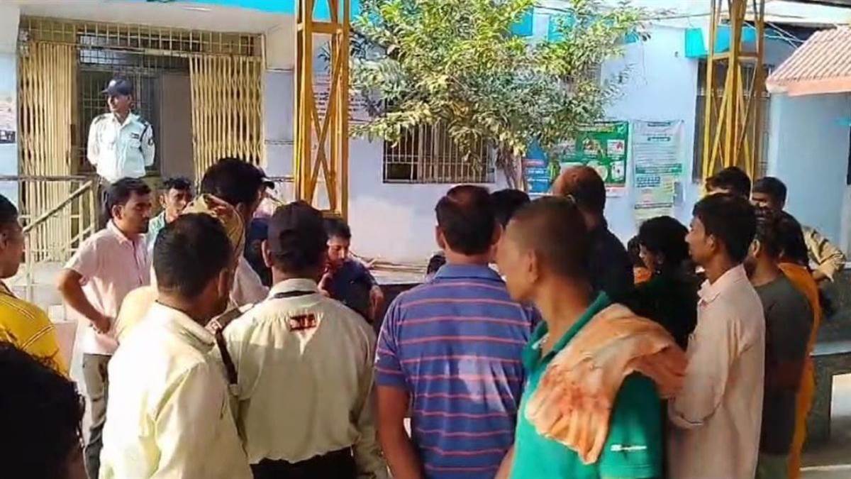 दादा ने ली पोते की जान, एक दिन पहले दी थी धमकी; अगले दिन राइफल निकालकर मार  दी गोली - Grandfather Murder grandson had threatened him a day before next  day took