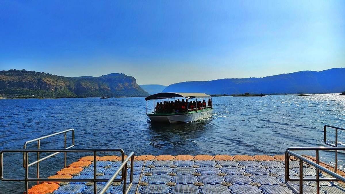 https://www.jagranimages.com/images/newimg/03112023/03_11_2023-sasaram_1_23572323_19112503.jpg