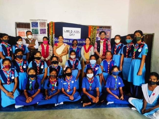 ब्रजराजनगर कालेज व ओपीएम बालिका विद्यालय में मना विश्व एड्स दिवस