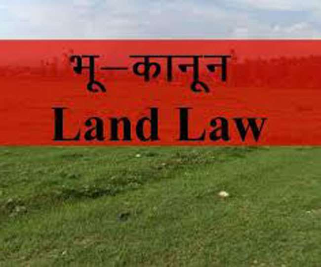 देवस्थानम बोर्ड के बाद अब भूमि कानून में संशोधन को निरस्त करने के लिए सरकार पर दबाव बढ़ गया है।