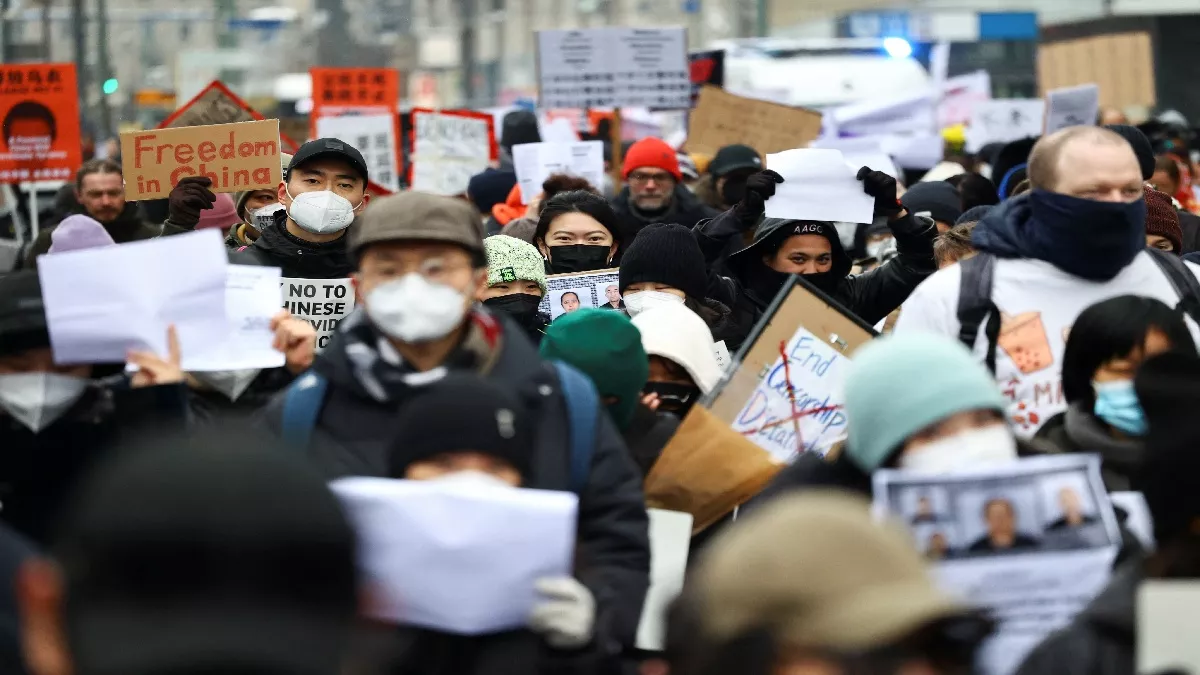 चीन में नहीं रुक रहे सरकार विरोधी प्रदर्शन