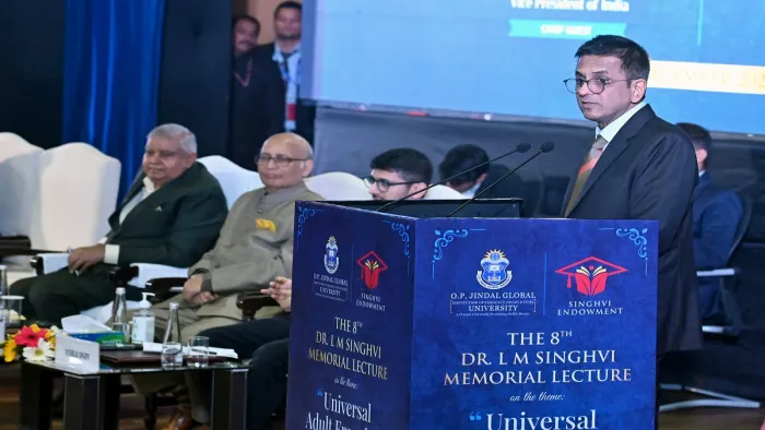 सीजेआइ कहा- शिक्षित लोग ही बेहतर निर्णय लेने वाले, यह कुलीन समझ खारिज करने की जरूरत। फोटो- एएनआइ।