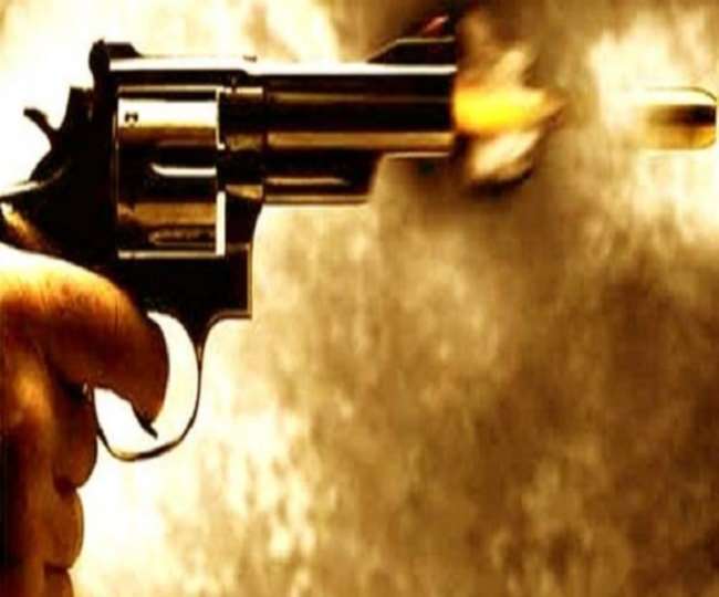 सीतापुर में जमीनी विवाद में युवक को मारी गोली।
